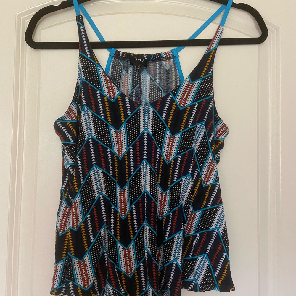 Flowy v-neck tank